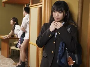 Con gái mới lớn cướp ông chồng của mẹ